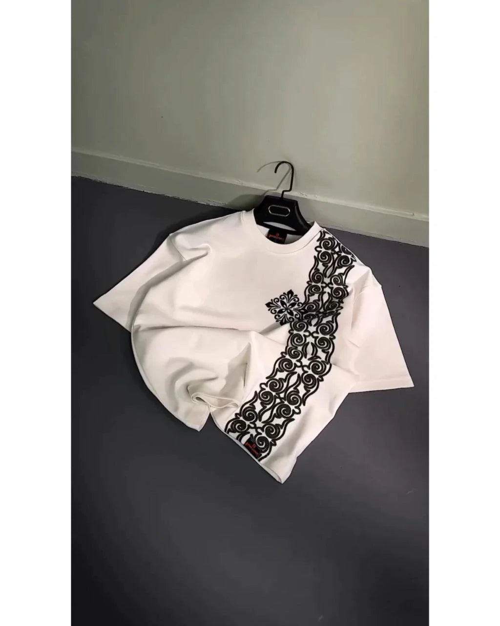 pea T-shirt (Oversized)
